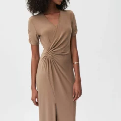 Joseph Ribkoff Crista Dress 232120 8 Joseph Ribkoff Crista Dress 232120 -Jurken Verkoopwinkel Cristadress232120 Tigerseye 3 scaled