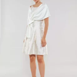 SWING Satin Stola Ivory -Jurken Verkoopwinkel Satinstolaivory Ivory 4